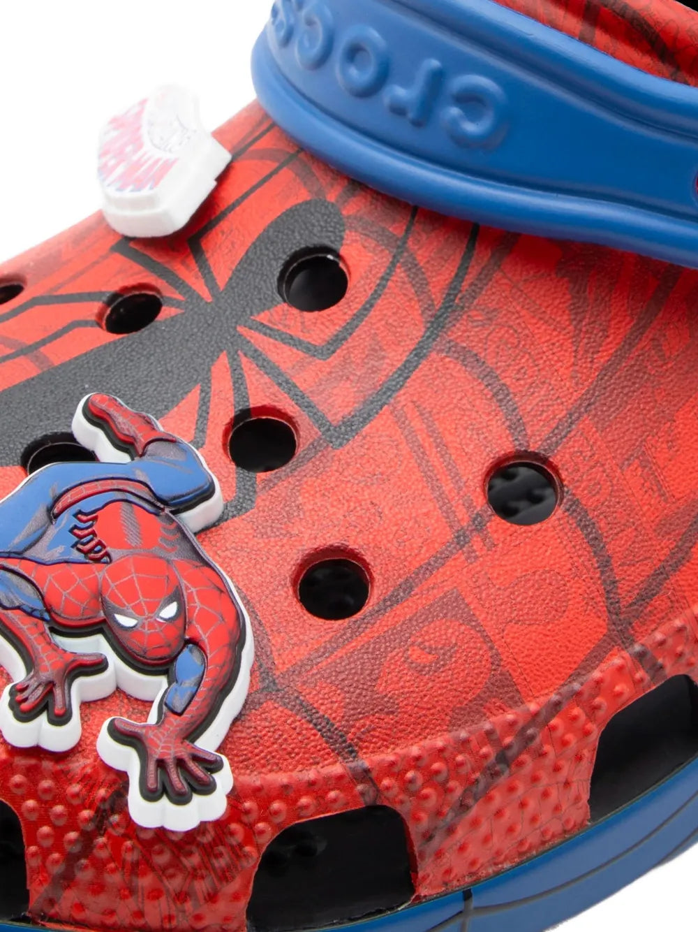 Crocs Classic Spider-Man detalle
